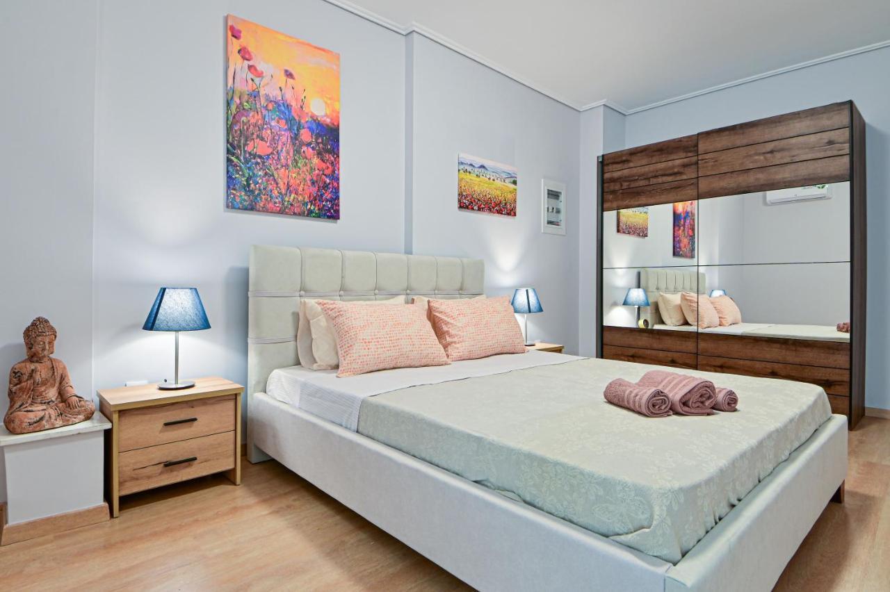 Cozy Apartment Located On The Piraeus Port Area Exterior foto
